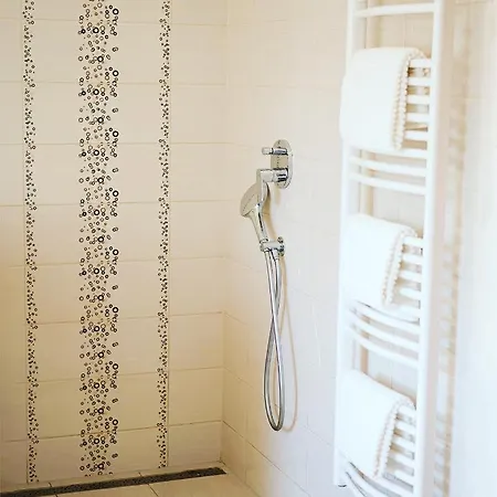 Apartma Csardas Salas Dobrovnik