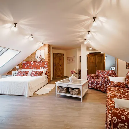 Csardas Salas * Dobrovnik